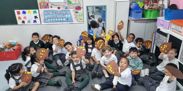 Llega el otoño al cole con las más peques