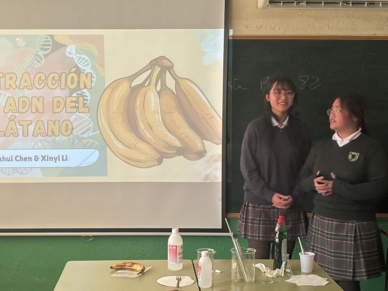 EN 4º ESO, INVESTIGAMOS LA  EXTRACCIÓN DEL ADN DEL PLÁTANO