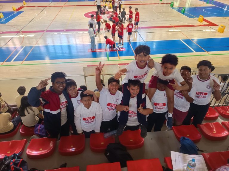 ¡¡GANADORES EN ATLETISMO EN CARRERA DE OBSTÁCULOS!!