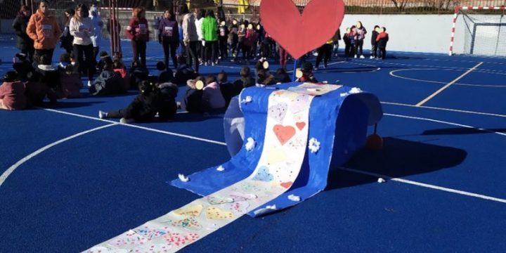 Carrera solidaria en el CEIP Aravaca para celebrar el Día de la PAZ