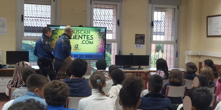 Agentes Tutores en el CEIP Aravaca: ¡Se Buscan Valientes Contra el Acoso Escolar!