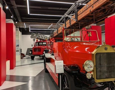 VIAJE POR LA HISTORIA CON LOS BOMBEROS