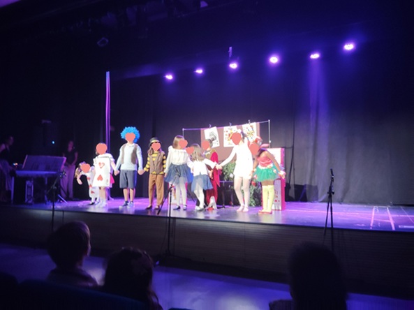 Broche de oro al curso! Un festival repleto de arte, ritmo y una emocionante despedida