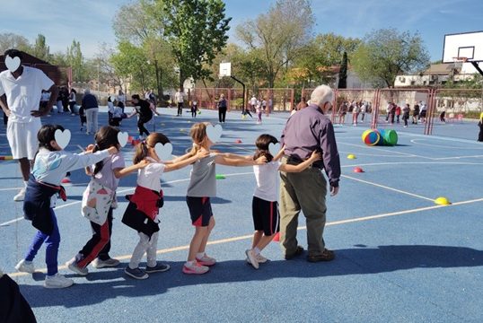 El poder de la inclusión y el deporte: Una Jornada Intergeneracional inolvidable en el CEIP Aravaca