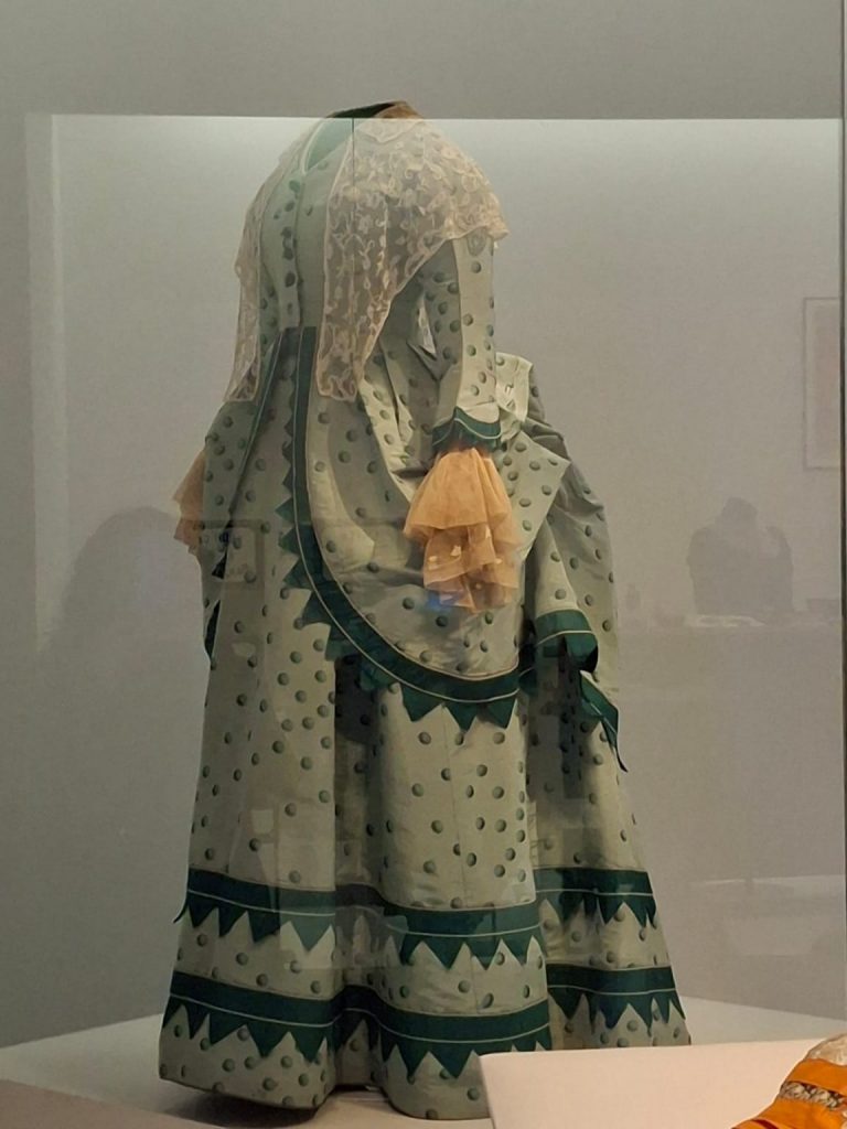 MUSEO DEL TRAJE 2º