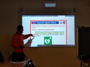 05-CURSILLO DEL SAMUR SOBRE RCP Y USO DE DESFIBRILADORES
