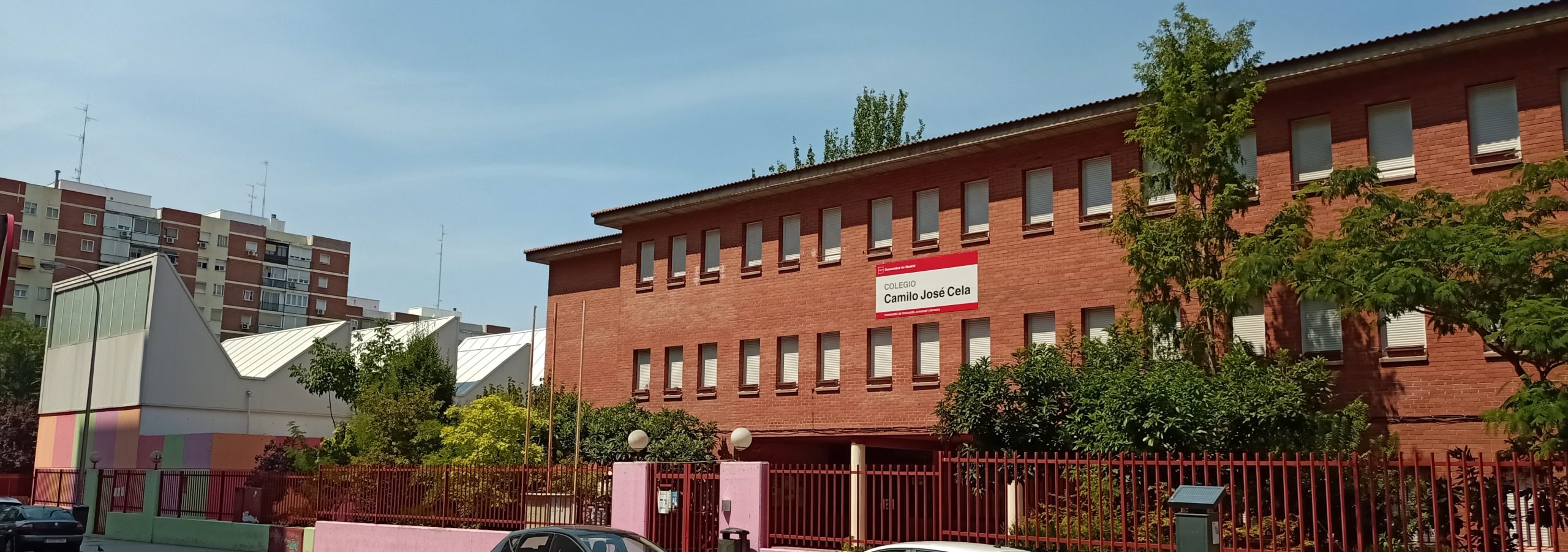 Fachada del centro
