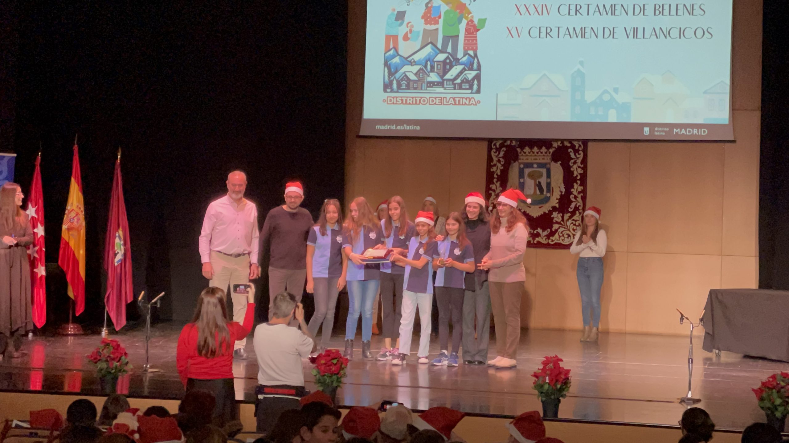 PRIMER PREMIO XV CERTAMEN DE VILLANCICOS JUNTA MUNICIPAL LA LATINA