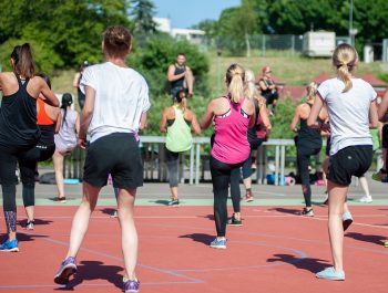SESIÓN DE ZUMBA PARA TODOS