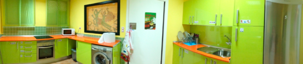 Panorámica de la cocina del aula hogar