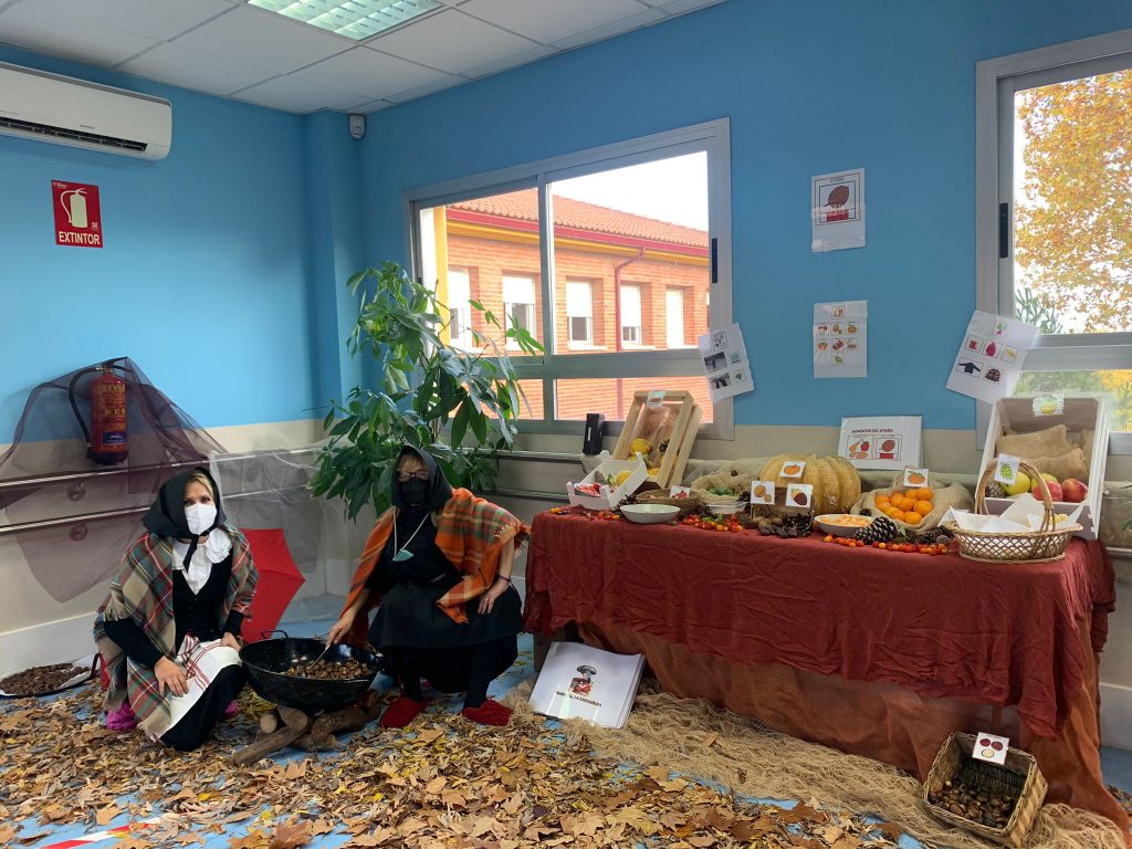 Castañeras y mesa de otoño