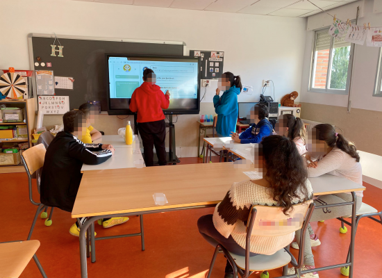alumnos en el taller sobre derechos de la infancia