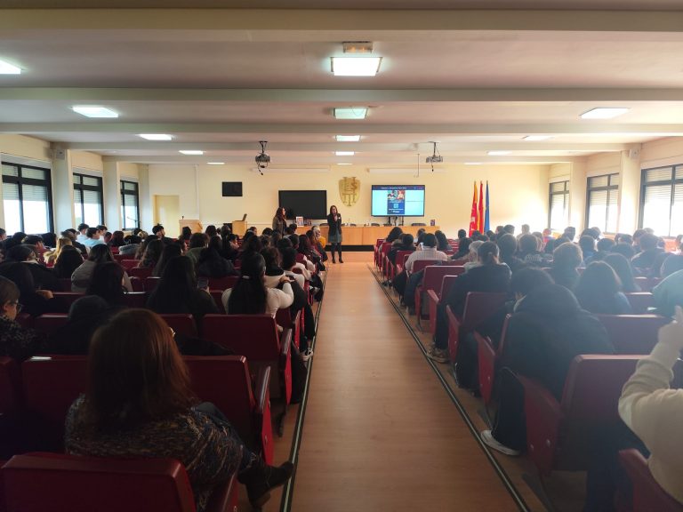 Jornada de networking y formación con Disneyland Paris (IES Escuela Superior de Hostelería y Turismo).