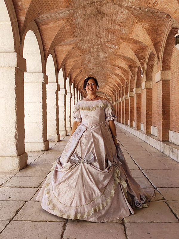 Traje de Isabel II de España