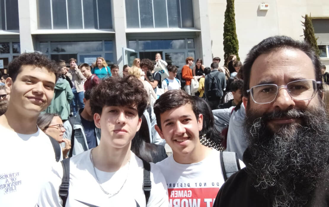 Mención de Honor en las IV Olimpiadas de Geometría y Dibujo Técnico