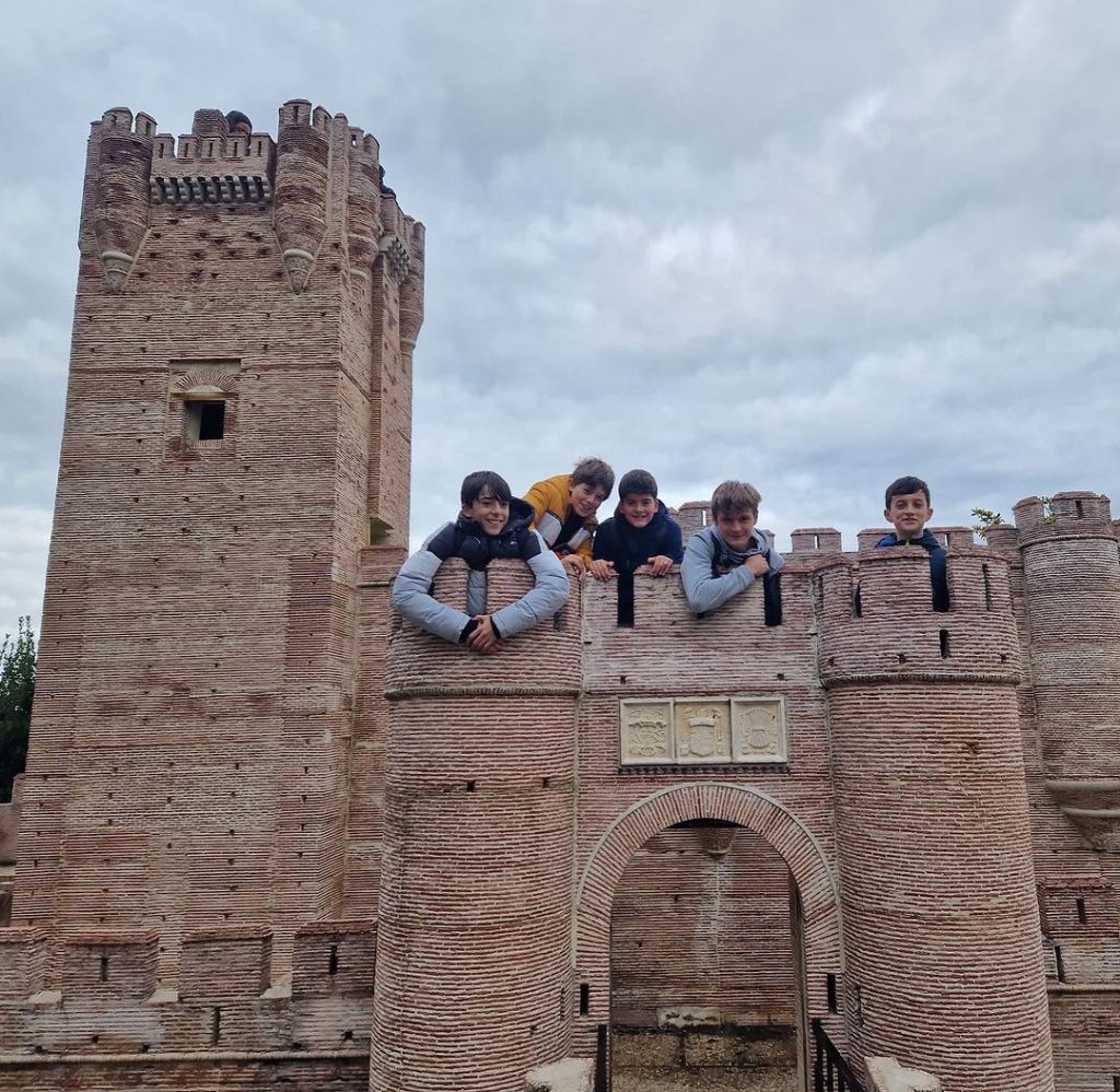 Viaje de inmersión lingüística para 1º y 2º ESO a Olmedo.