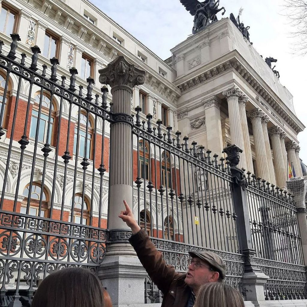 La influencia de la mitología clásica en la arquitectura madrileña