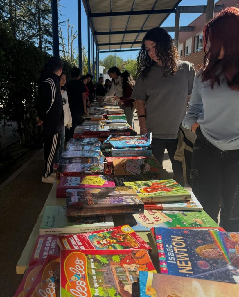 Feria del libro solidaria 2024