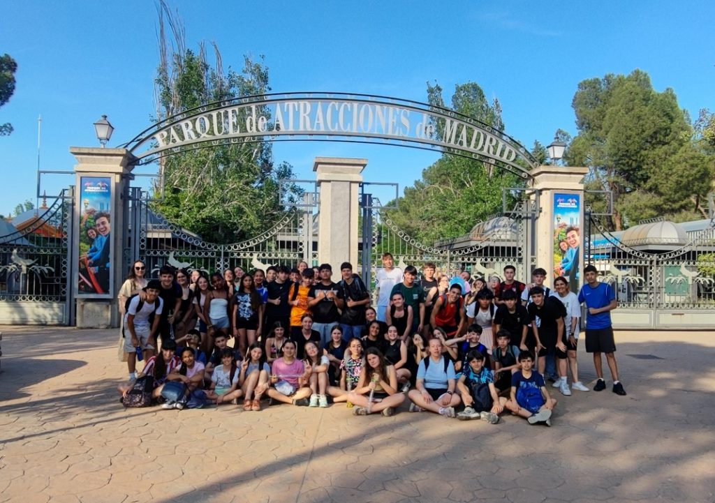 Jornada de convivencia en el Parque de Atracciones de Madrid