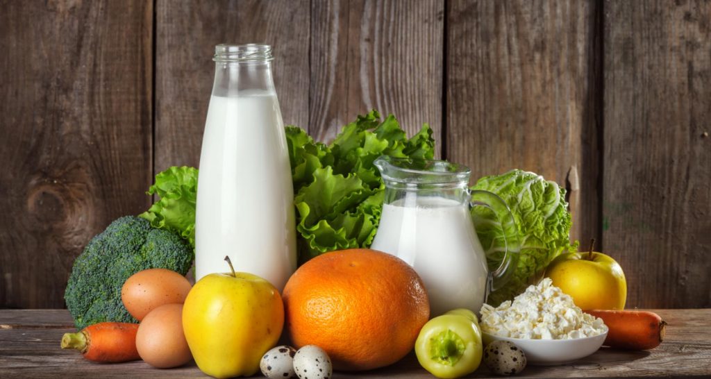 campaña fruta y leche