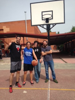 Finales de Basket y Fútbol Profesores vs Alumnos