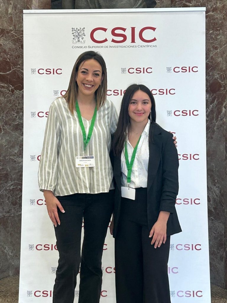 Una alumna del IES La Cabrera representa a Madrid en el CSIC con un brillante proyecto de IA