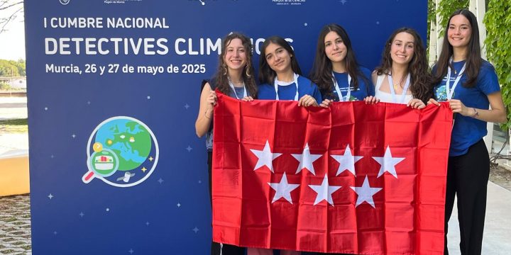 Bombed2bloom gana el premio honorífico en la I Cumbre Nacional de Detectives del Clima