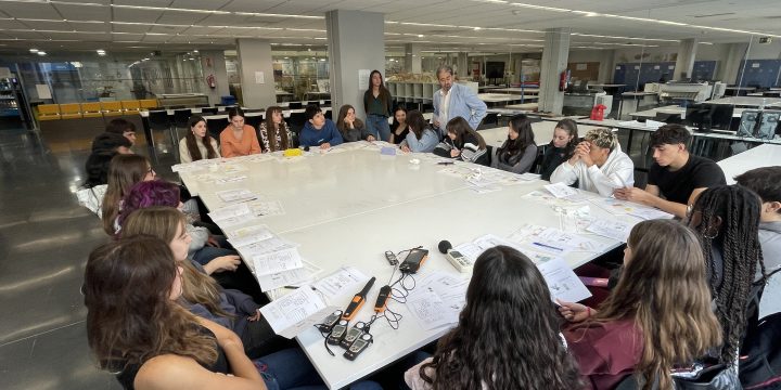 Los alumnos de 2º de Bachillerato de Artes participan en la Noche Europea de los Investigadores.
