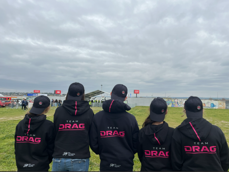El equipo DRAG de STEMRacing en el formula E Community Tour de Madrid