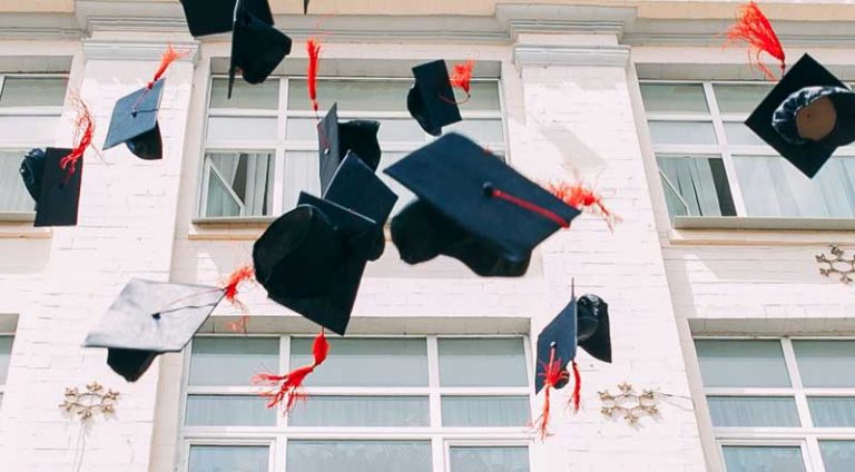 Diplomas de Aprovechamiento y Mención Honorífica en ESO