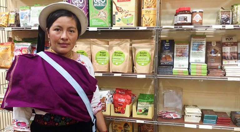 Mercado de Comercio Justo en el IES Santa Eugenia