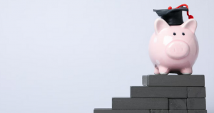 La imagen tiene un atributo ALT vacío; su nombre de archivo es becas-300x159.png