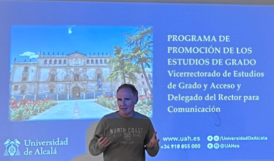 Charla «Origen de la vida»